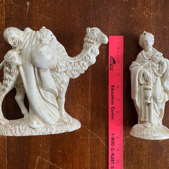 Vintage Nativity 15 Piece Ceramic Set - Picture 10 of 10